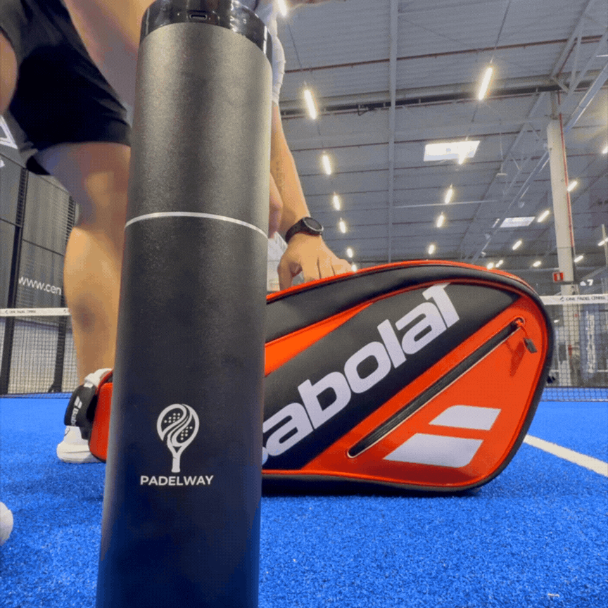Pakowanie tuby PADELWAY do torby sportowej